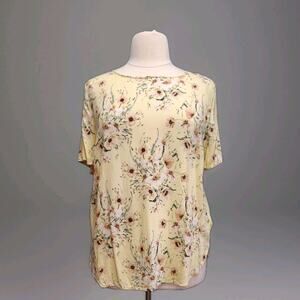 H&M Butter Yellow Floral Short Sleeve Round Hem Top Size 18 1X